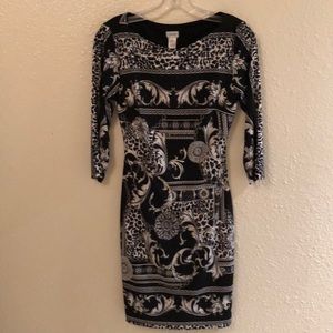 Super cute 3/4 sleeve dress.